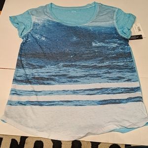 A n a different shades of blue short sleeve tee